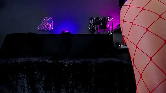 Snapshot of DelaneyStone chatting on December 19, 8:38 pm DelaneyStone online show from December 19, 8:38 pm