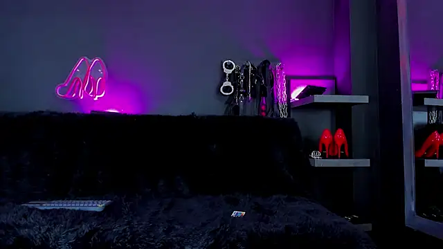 Snapshot of DelaneyStone chatting on January 16, 9:08 pm DelaneyStone online show from January 16, 9:08 pm