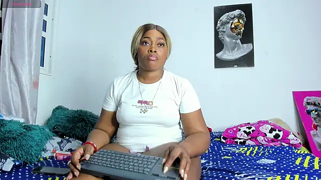 Snapshot of Lilybaudinx96 chatting on November 29, 4:59 am Lilybaudinx96 online show from November 29, 4:59 am