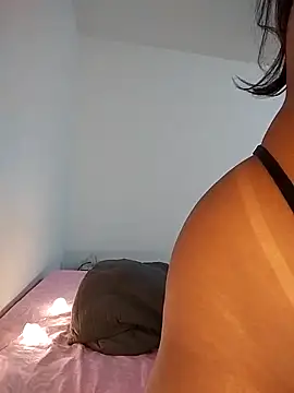 Snapshot of momopretinha chatting on September 10, 1:49 am momopretinha online show from September 10, 1:49 am