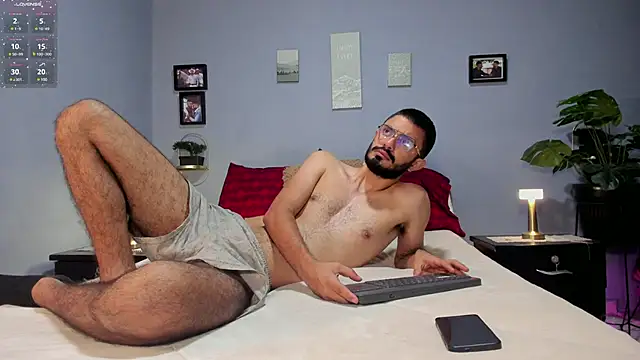 ETHAN ADAM online show from March 21, 10:39 am