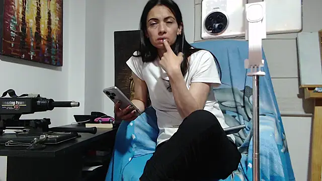 Snapshot of Afrodita_Arggeniss chatting on December 11, 2:19 am Afrodita Arggeniss online show from December 11, 2:19 am