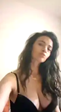 Snapshot of Afrodita_Arggeniss chatting on January 10, 1:53 am Afrodita Arggeniss online show from January 10, 1:53 am