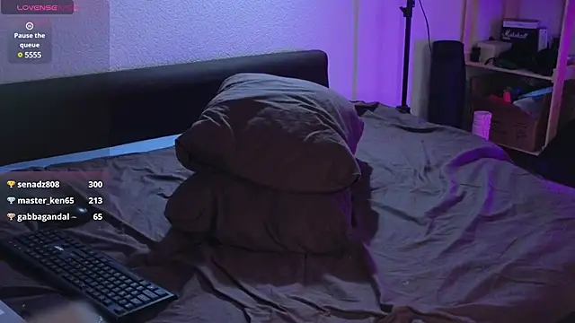 Snapshot of Space_X_Roxy_ chatting on January 12, 7:53 pm Space X Roxy  online show from January 12, 7:53 pm