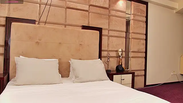 CassieFox  online show from January 11, 7:38 pm