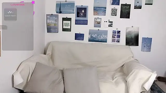 LiLiYbaby online show from January 2, 10:22 pm