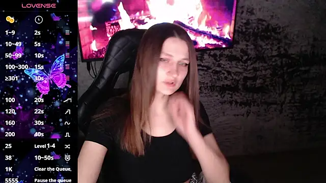 PamelaYoun online show from March 18, 6:11 pm