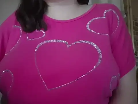 AalinnaK online show from December 18, 12:33 pm