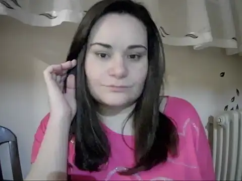 AalinnaK online show from February 4, 3:07 pm