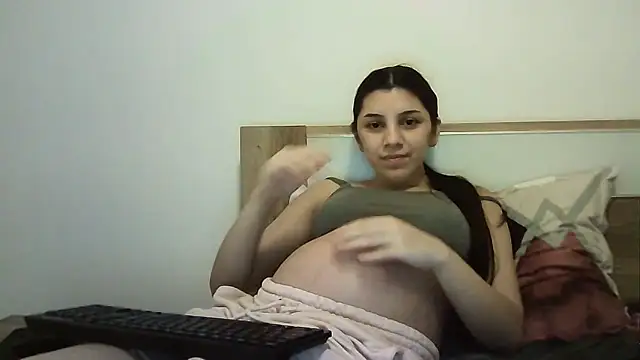 Snapshot of Ahotkittyxxx chatting on November 28, 5:26 pm Ahotkittyxxx online show from November 28, 5:26 pm