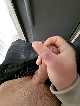 Snapshot of omarito100 chatting on December 16, 9:25 am omarito100 online show from December 16, 9:25 am