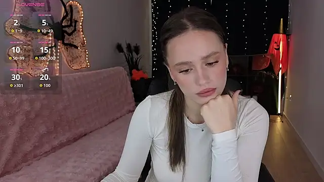 Emillias online show from October 22, 7:19 am