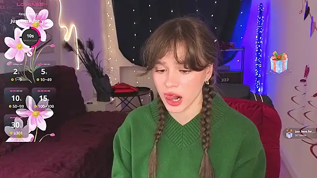 Emillias online show from March 4, 2:01 pm