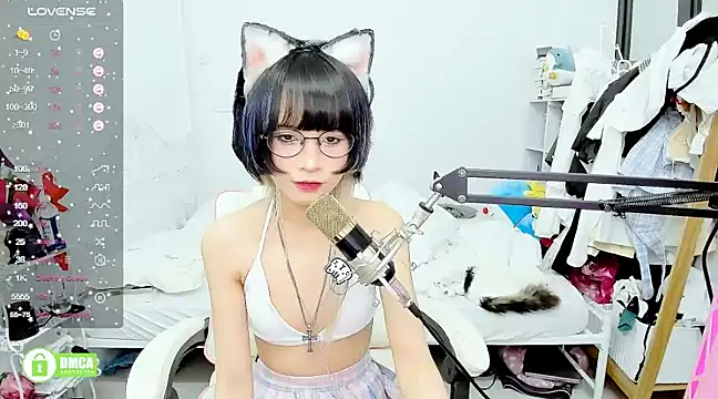 Snapshot of RassieRaph chatting on March 10, 7:07 pm RassieRaph online show from March 10, 7:07 pm