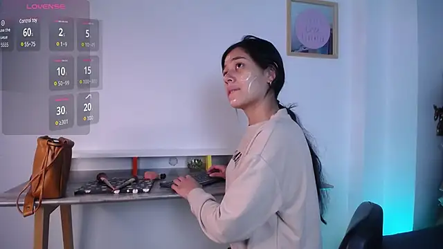 Snapshot of floriamANDjazmin chatting on January 20, 11:13 am floriamANDjazmin online show from January 20, 11:13 am