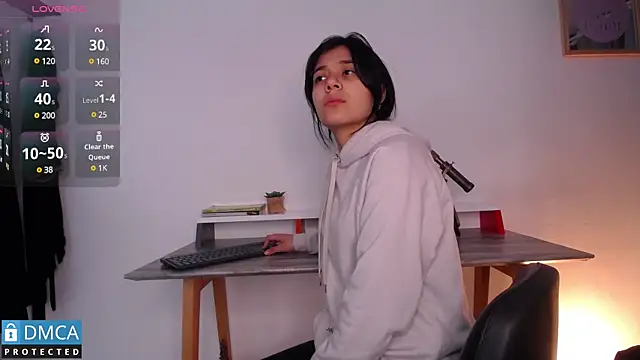 Snapshot of floriamANDjazmin chatting on February 6, 11:10 am floriamANDjazmin online show from February 6, 11:10 am