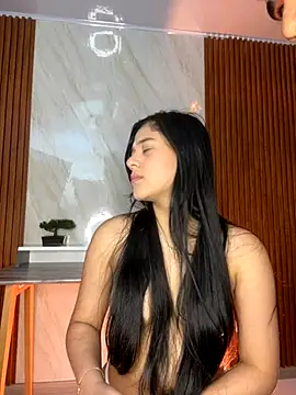 Snapshot of floriamANDjazmin chatting on October 13, 3:06 am floriamANDjazmin online show from October 13, 3:06 am