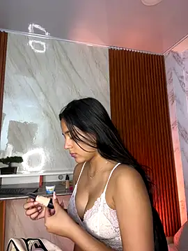 floriamANDjazmin online show from November 15, 5:42 pm