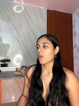 floriamANDjazmin online show from November 22, 7:02 pm