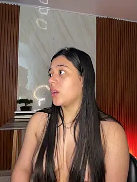 floriamANDjazmin online show from May 6, 7:08 pm