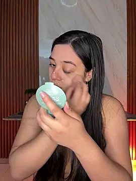 floriamANDjazmin online show from May 9, 7:08 pm