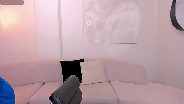 AllisonRogersX online show from January 18, 10:41 am