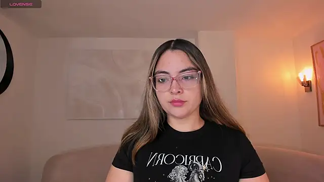Snapshot of AllisonRogersX chatting on June 9, 11:11 am AllisonRogersX online show from June 9, 11:11 am