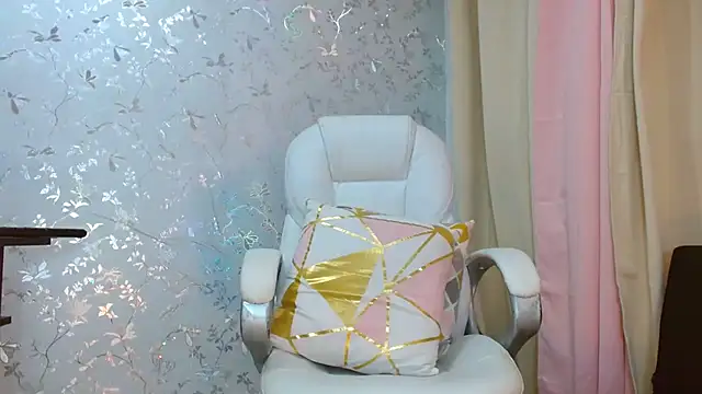 talianaprada online show from December 27, 1:53 am