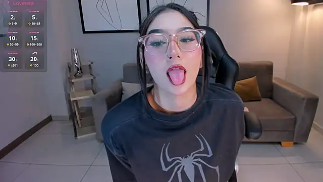 MaddisonLowe online show from January 10, 4:01 am