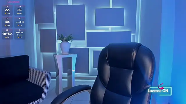 MaddisonLowe online show from March 9, 8:57 pm