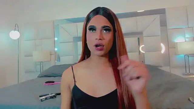 Hellen moons   online show from January 16, 12:34 am