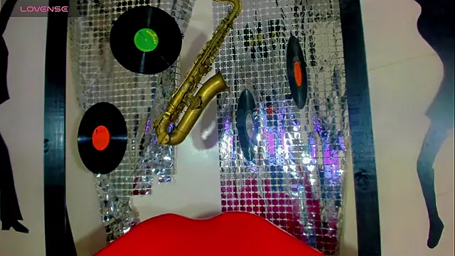 Hellen moons   online show from January 25, 4:02 am