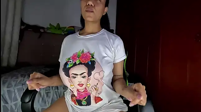 Snapshot of Ale_xandra chatting on February 27, 3:58 am Ale xandra online show from February 27, 3:58 am