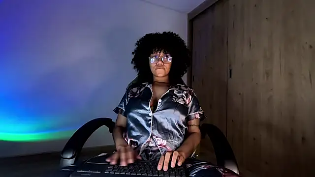 Ale xandra online show from July 2, 2:00 am