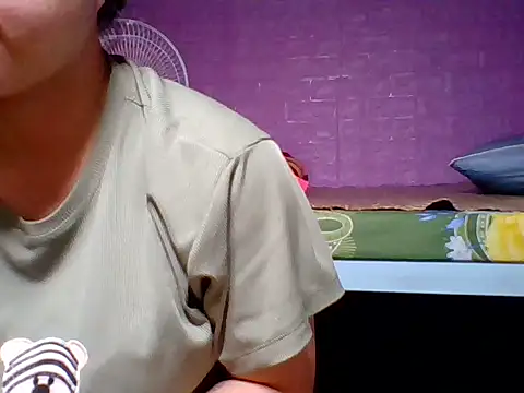 Mimi18x online show from October 30, 2:57 am