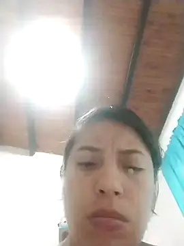 lisseth online show from December 27, 4:21 pm