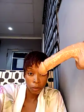 Snapshot of DickDiva1 chatting on March 2, 12:20 am DickDiva1 online show from March 2, 12:20 am