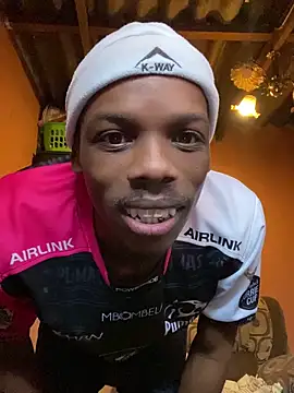 Snapshot of skyfall200 chatting on September 23, 8:50 am skyfall200 online show from September 23, 8:50 am