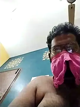 Snapshot of naughtykarthiktamilboy975 chatting on February 20, 6:08 pm naughtykarthiktamilboy975 online show from February 20, 6:08 pm