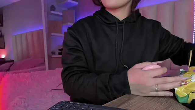 Megan mooree  online show from March 21, 11:55 am