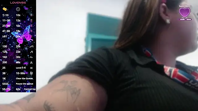 Snapshot of Gabycutee chatting on October 8, 9:23 pm Gabycutee online show from October 8, 9:23 pm