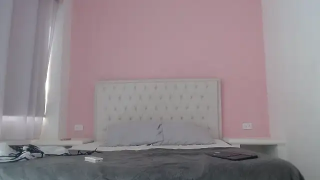 Snapshot of Gabycutee chatting on December 18, 7:09 pm Gabycutee online show from December 18, 7:09 pm