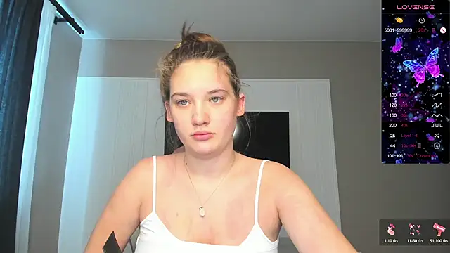 Holly Molii online show from September 12, 3:06 am