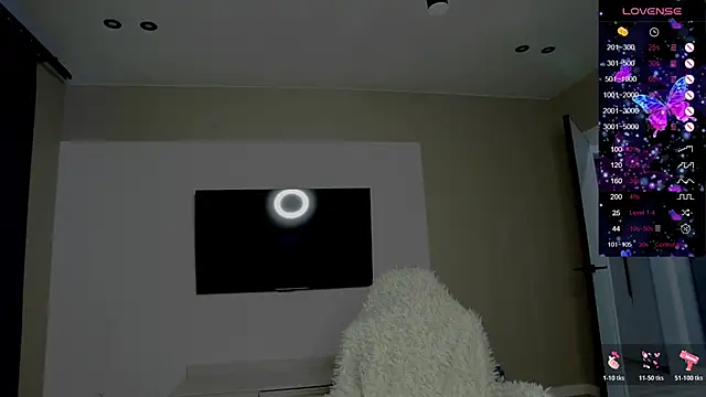 Holly Molii online show from December 2, 3:12 am