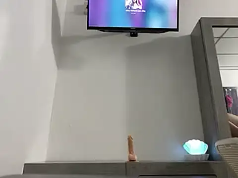 Snapshot of Akaerizz chatting on January 18, 5:20 am Akaerizz online show from January 18, 5:20 am