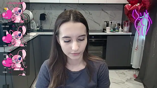 Snapshot of Alice_Weiss chatting on November 27, 11:45 am Alice Weiss online show from November 27, 11:45 am