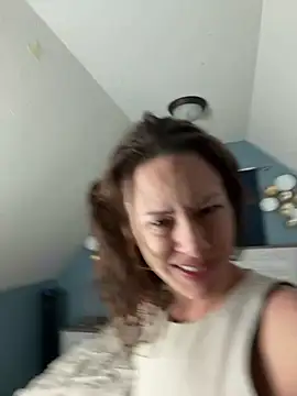 Snapshot of Naughty_pussy2cum chatting on February 7, 7:07 am Naughty pussy2cum online show from February 7, 7:07 am