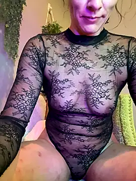 Snapshot of Naughty_pussy2cum chatting on October 7, 3:47 am Naughty pussy2cum online show from October 7, 3:47 am