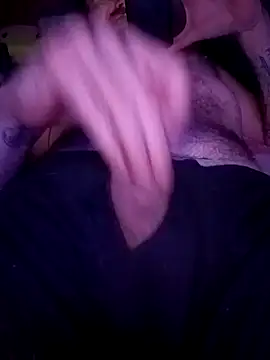 Snapshot of RobStrokes215 chatting on December 10, 9:44 am RobStrokes215 online show from December 10, 9:44 am