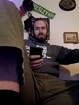 Snapshot of RobStrokes215 chatting on January 30, 4:24 pm RobStrokes215 online show from January 30, 4:24 pm